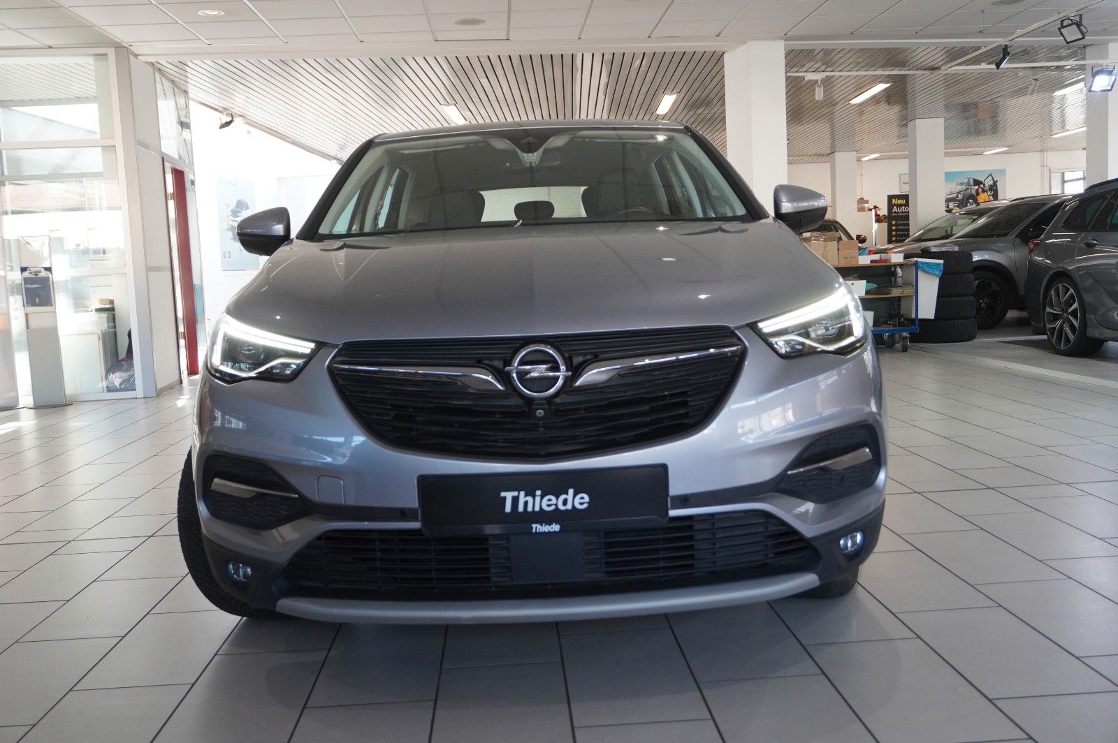 Fahrzeugabbildung Opel Grandland 1.5D ELEGANCE NAVI/LED/KAMERA/SPORT/SH