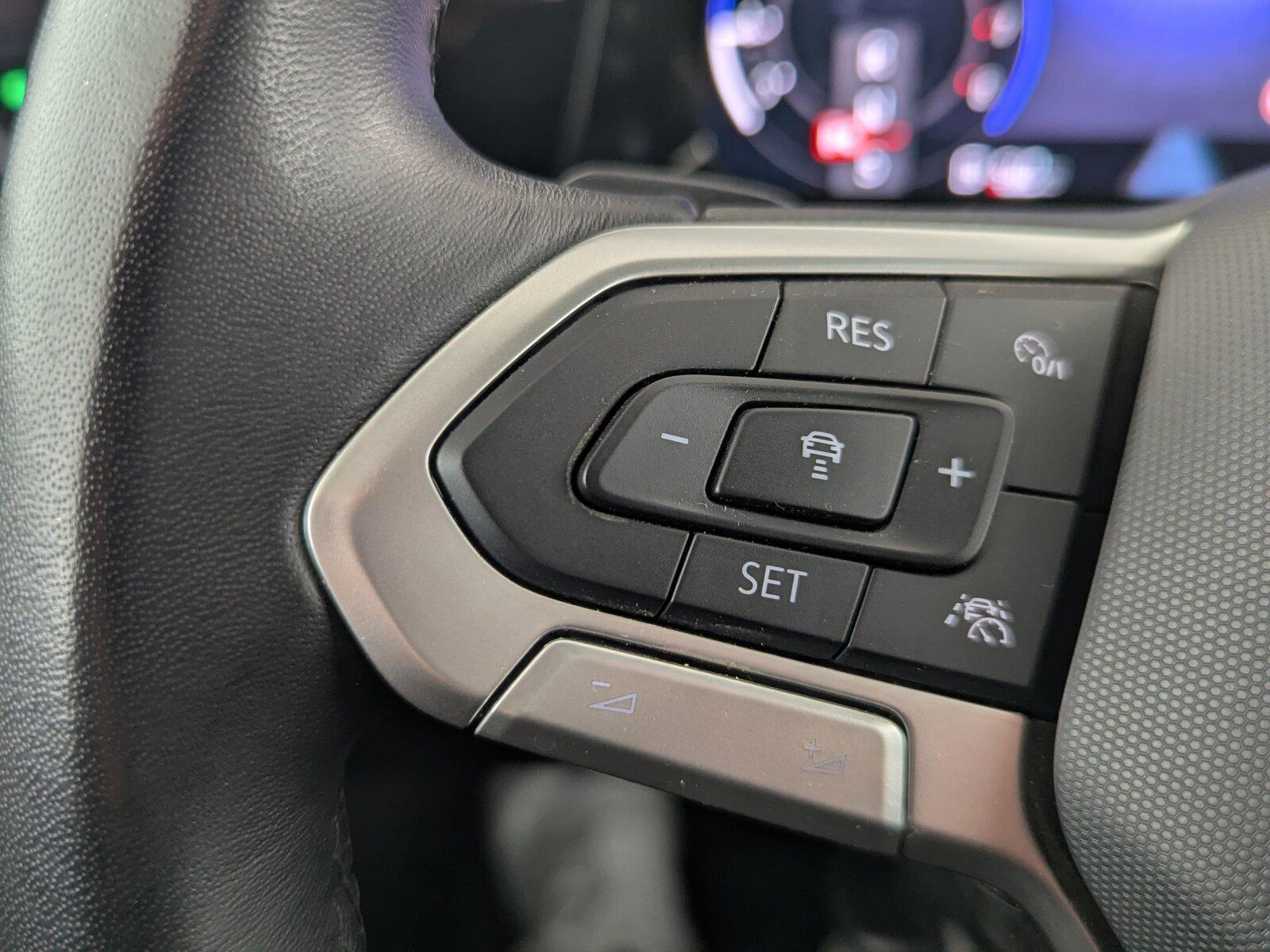 Volkswagen Golf VIII 1.5 eTSI Life OPF LED+NAVI+AHK+ACC+RFK, миниатюра 21