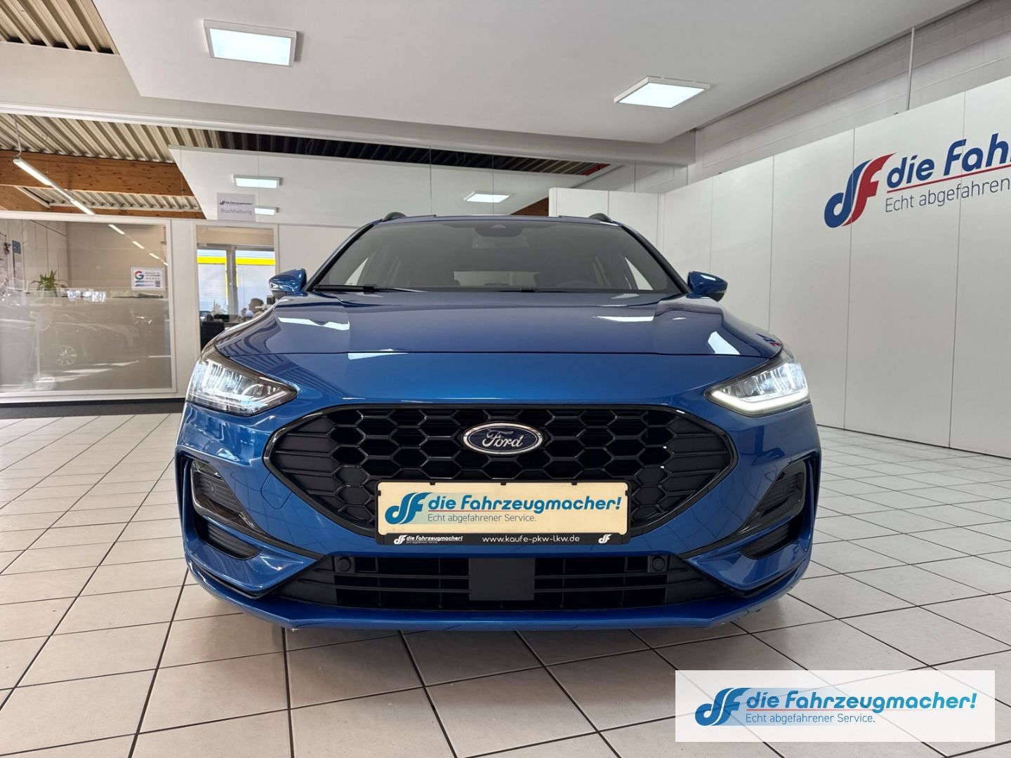 Fahrzeugabbildung Ford Focus Turnier ST-Line Sportpaket Navi Memory Sit