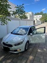 Kia Ceed  | EZ 2013 | 125.000 km | TÜV NEU 