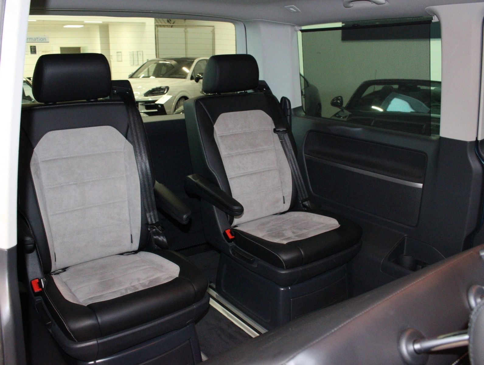 Fahrzeugabbildung Volkswagen T6 Multivan 4Motion Gener. Six*ACC*Kamera*AHK