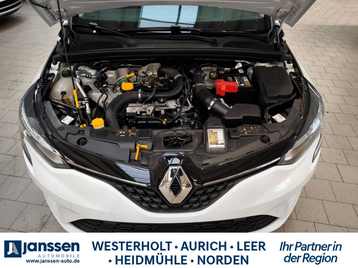 Fahrzeugabbildung Renault CLIO EXPERIENCE TCe 100