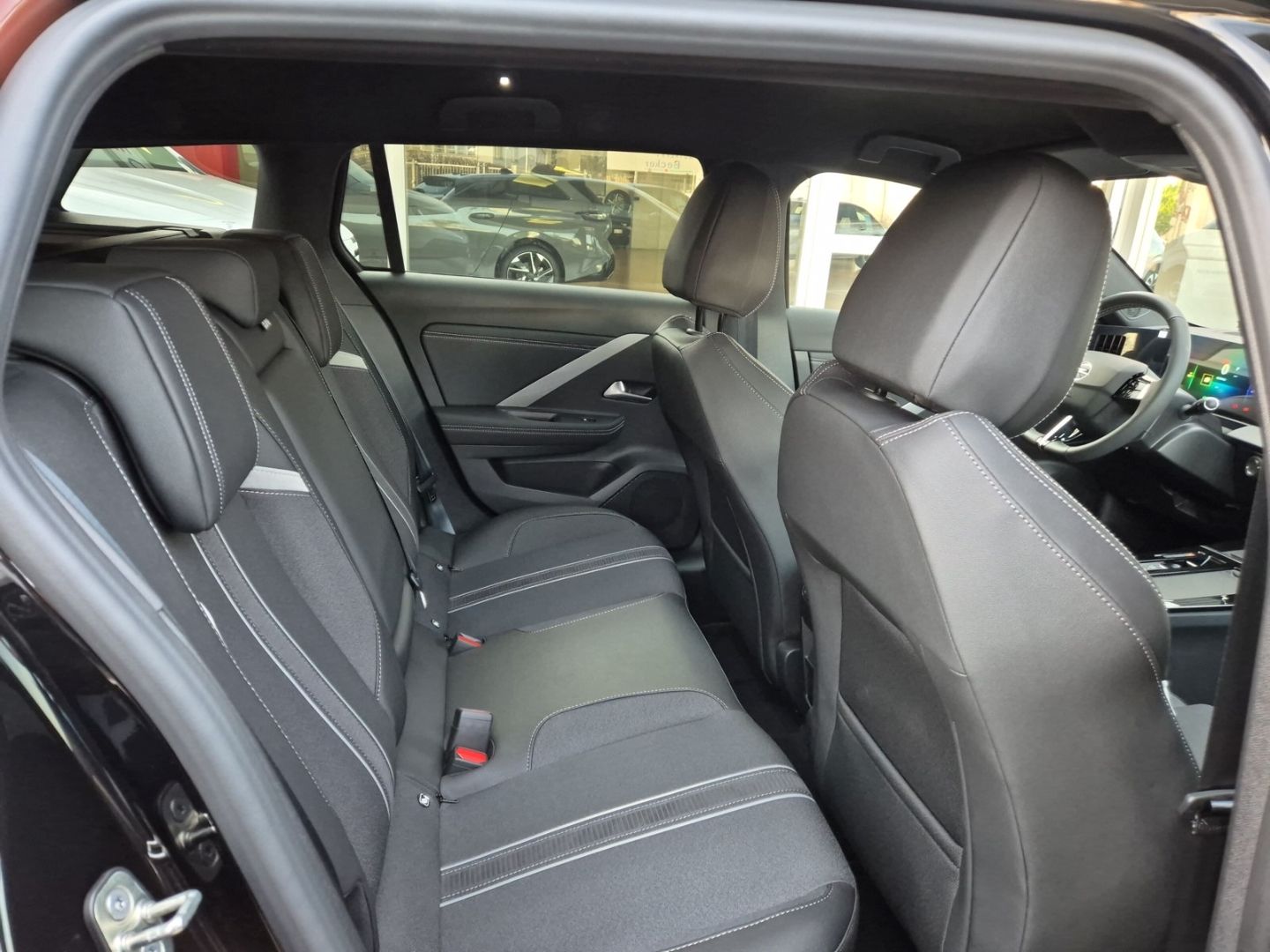 Fahrzeugabbildung Opel Astra 1.5 D EU6e L Sports Tourer GS HUD Navi 360