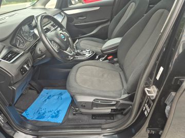 BMW 220 - 12