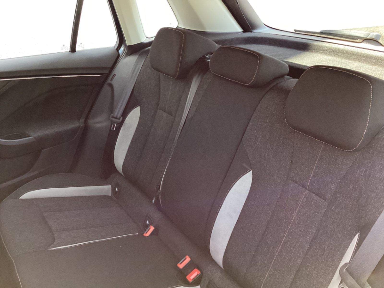 Fahrzeugabbildung SKODA Kamiq Style 1.5 TSI SHZ
