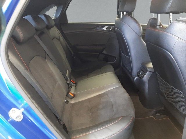 Fahrzeugabbildung Kia Ceed GT 1.6 T-GDI Navi Leder Kamera PDC 18"