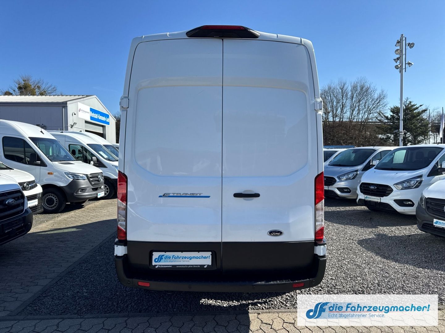 Fahrzeugabbildung Ford Transit Kasten E 350 L3 Trend 89kwh* 360 Kamera