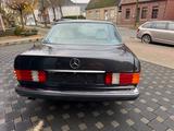 Mercedes-Benz 260 SE W126 im Super Zustand / Scheckheft - Mercedes-Benz 260 mit Benzin-Antrieb