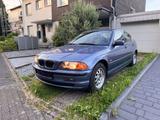 BMW 323i Automatik Limousine PDC Klima TOP Zustand - BMW 323 in Duisburg