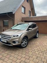 Ford Kuga 2,0 TDCi 4x4  - mit Diesel-Antrieb: Beige, Teilleder, Geländewagen