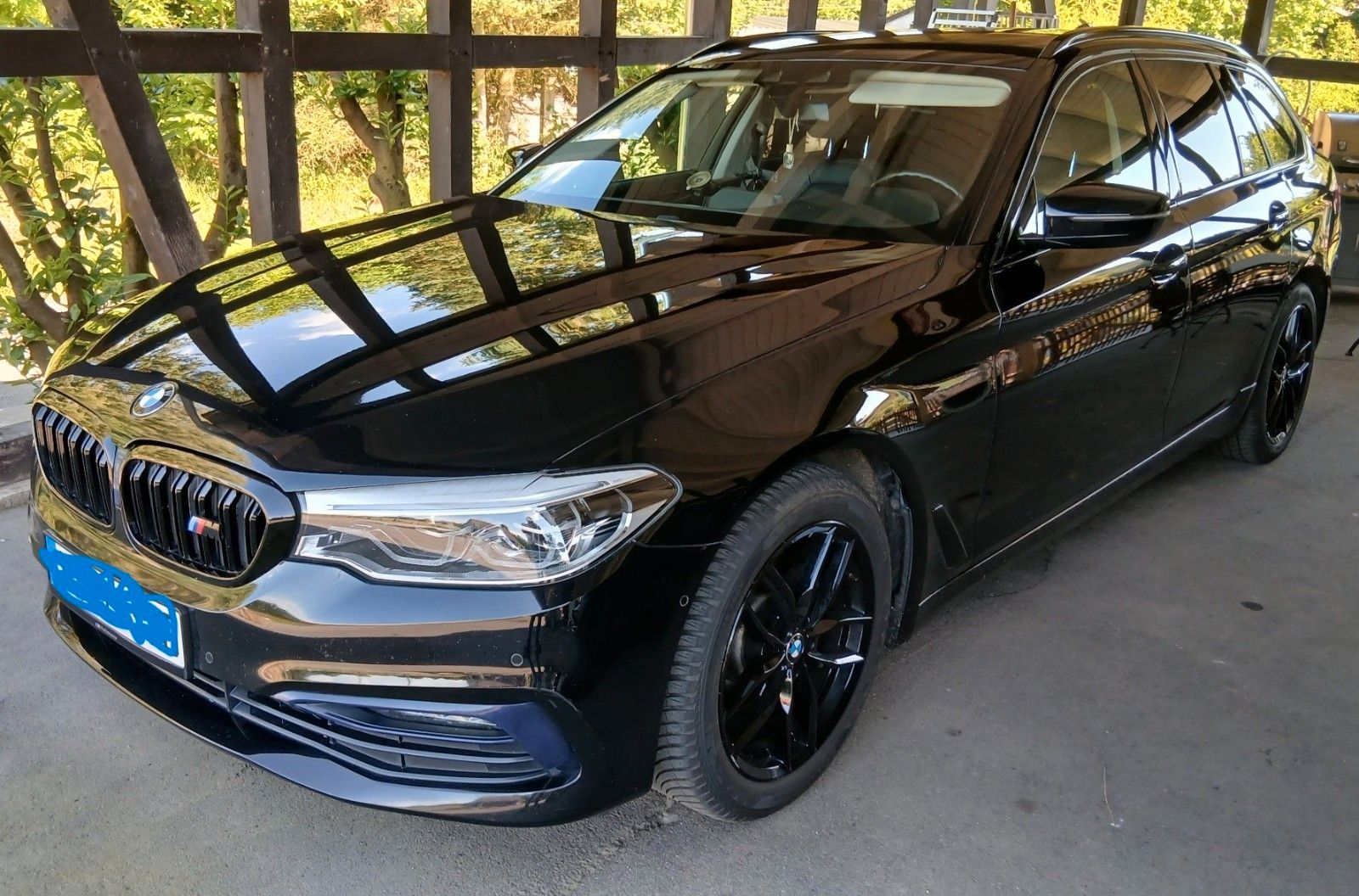 BMW 520d xDrive Touring A - Sport Line