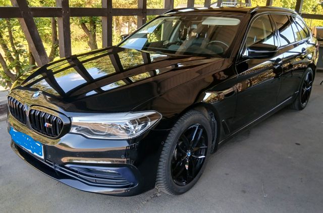 BMW 520d xDrive Touring A - Sport Line