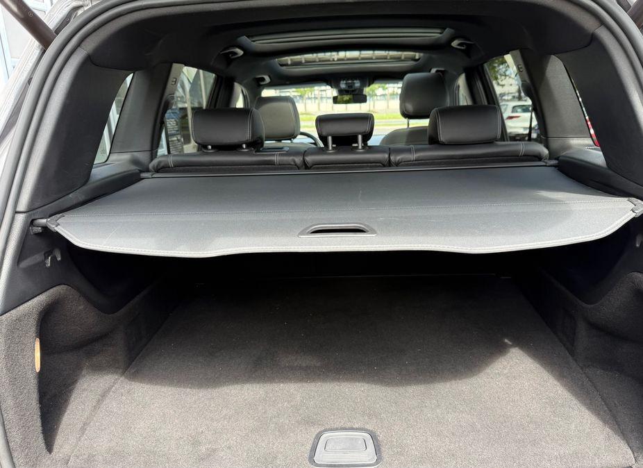 Mercedes-Benz GLB 180