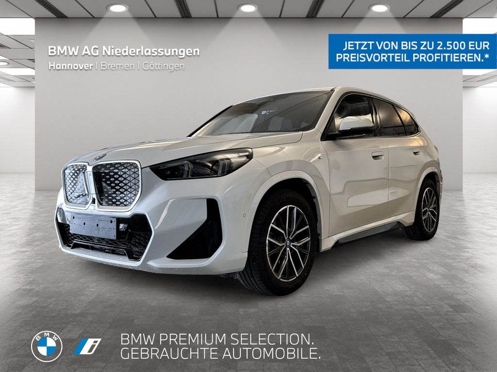 BMW iX1 xDrive30 M Sport AHK Driv.Assist.Prof LED