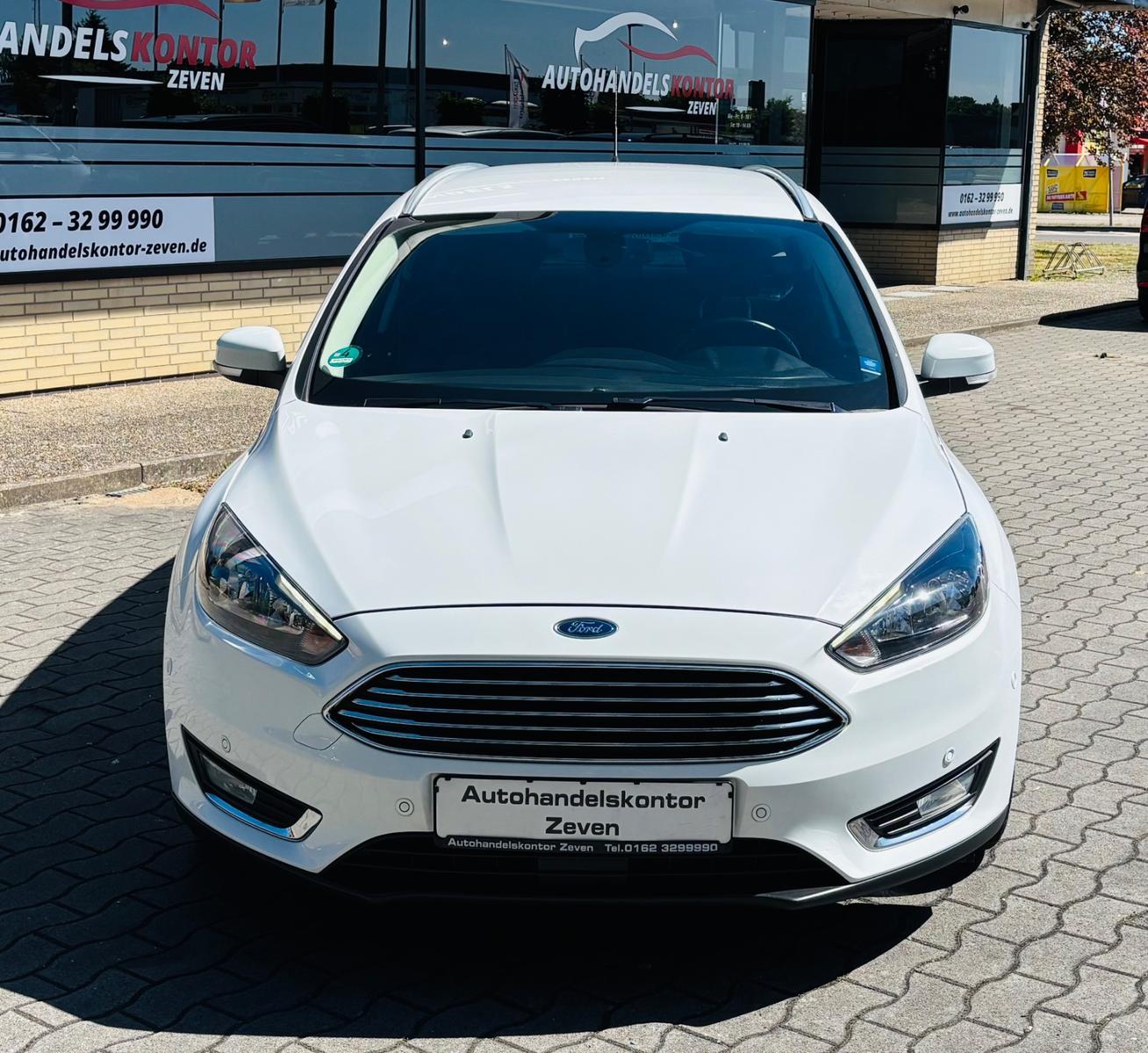 Ford Focus Turnier Titanium/1.5 D/Navi/R.Kamera/AHK