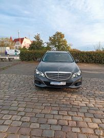Mercedes E 250 - 1