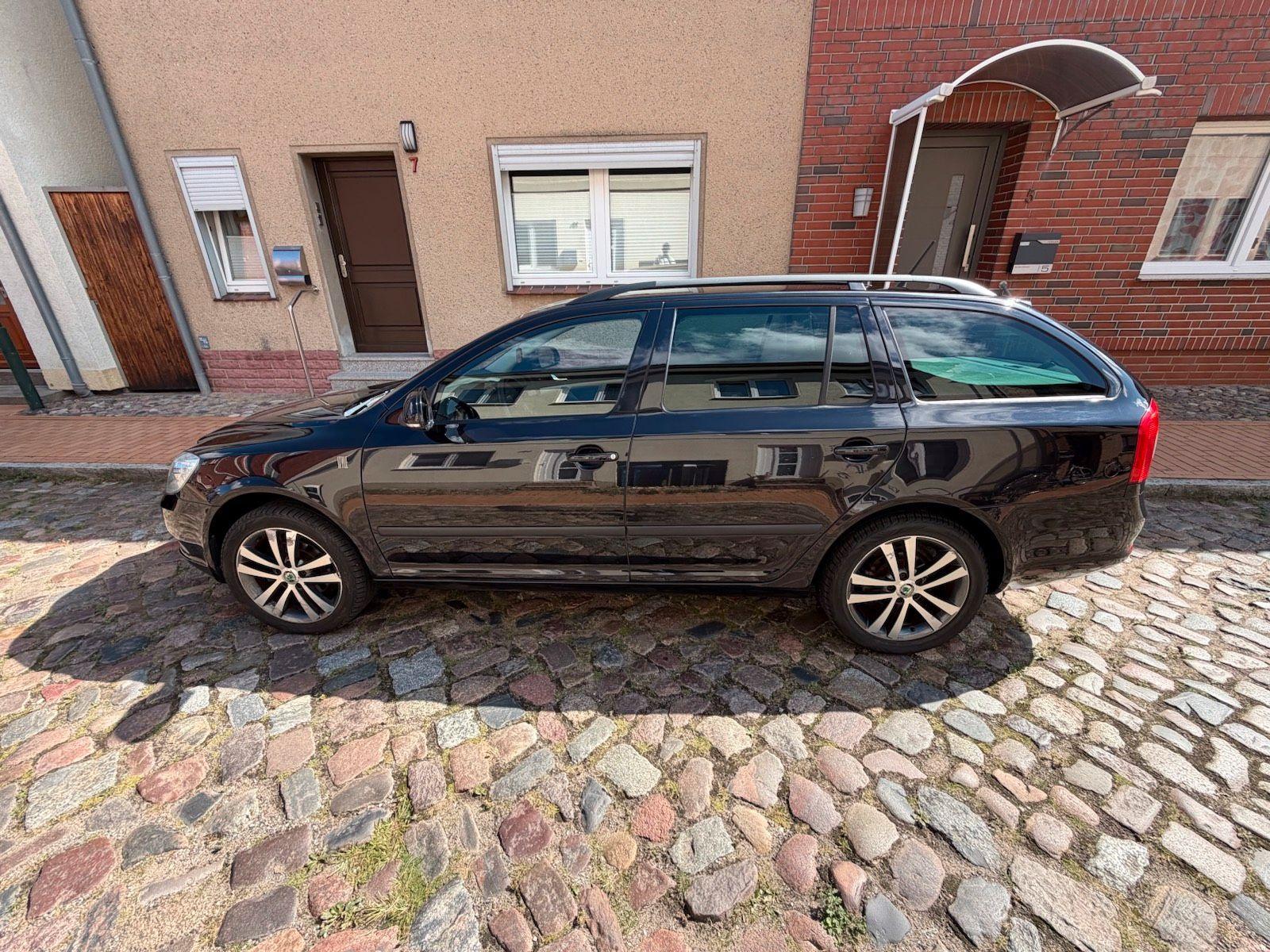 Skoda Octavia 2012 — photo 7