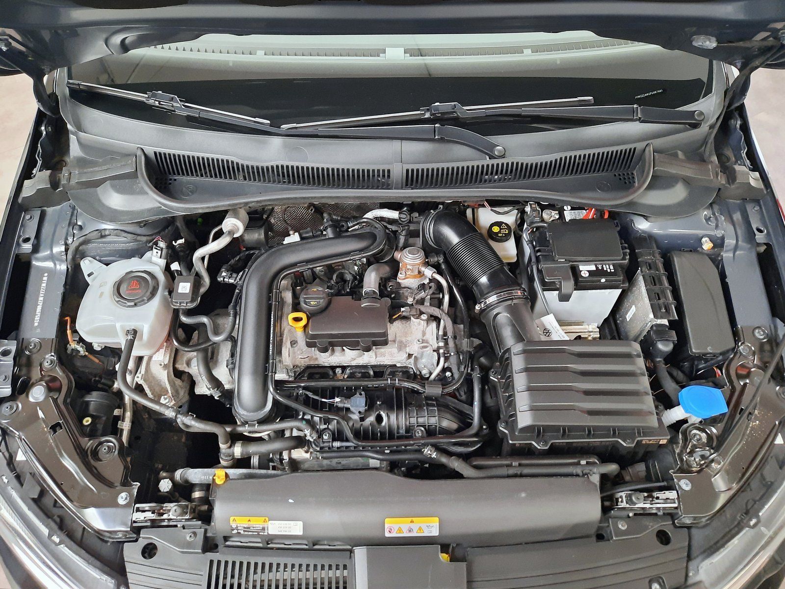 Fahrzeugabbildung Volkswagen Polo Style TSI DSG *AHK*LED*Sitzhzg*PDC*AppC*