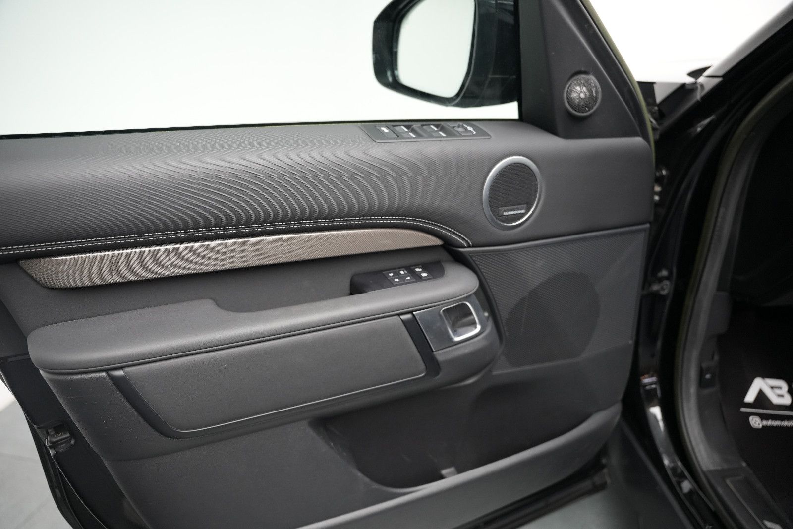 Fahrzeugabbildung Land Rover Discovery R-Dynamic AWD/7-SITZER/360'°Cam/AHK