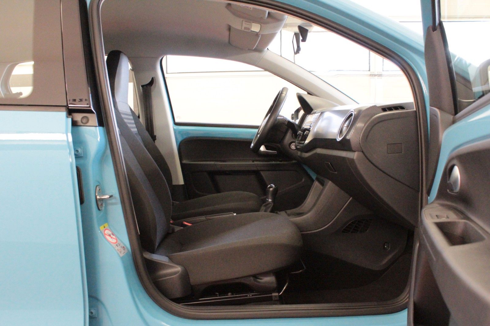 Fahrzeugabbildung Volkswagen up! move up! 1.0 BMT/Start-Stopp *Sitzheizung*