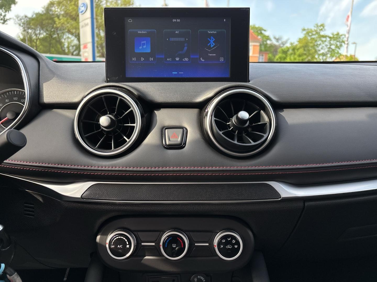 DFSK Fengon 500 1.5L 4 Zyl. Rückfahrkamera Klima