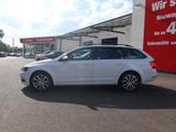 Skoda Octavia Combi 1.6 TDI Drive Navi DAB Sitzheizung - Skoda Octavia mit Diesel-Antrieb: Kombi, 1.6