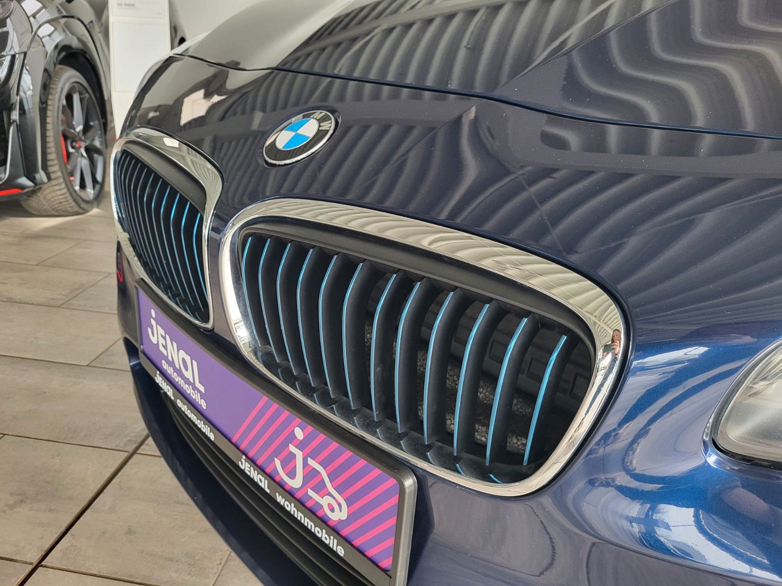 Fahrzeugabbildung BMW 225 Active Tourer/NAVI/AUTOM./LED/2.Z KLIMA