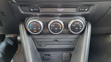 Fahrzeugabbildung Mazda CX-3 Exclusive-Line