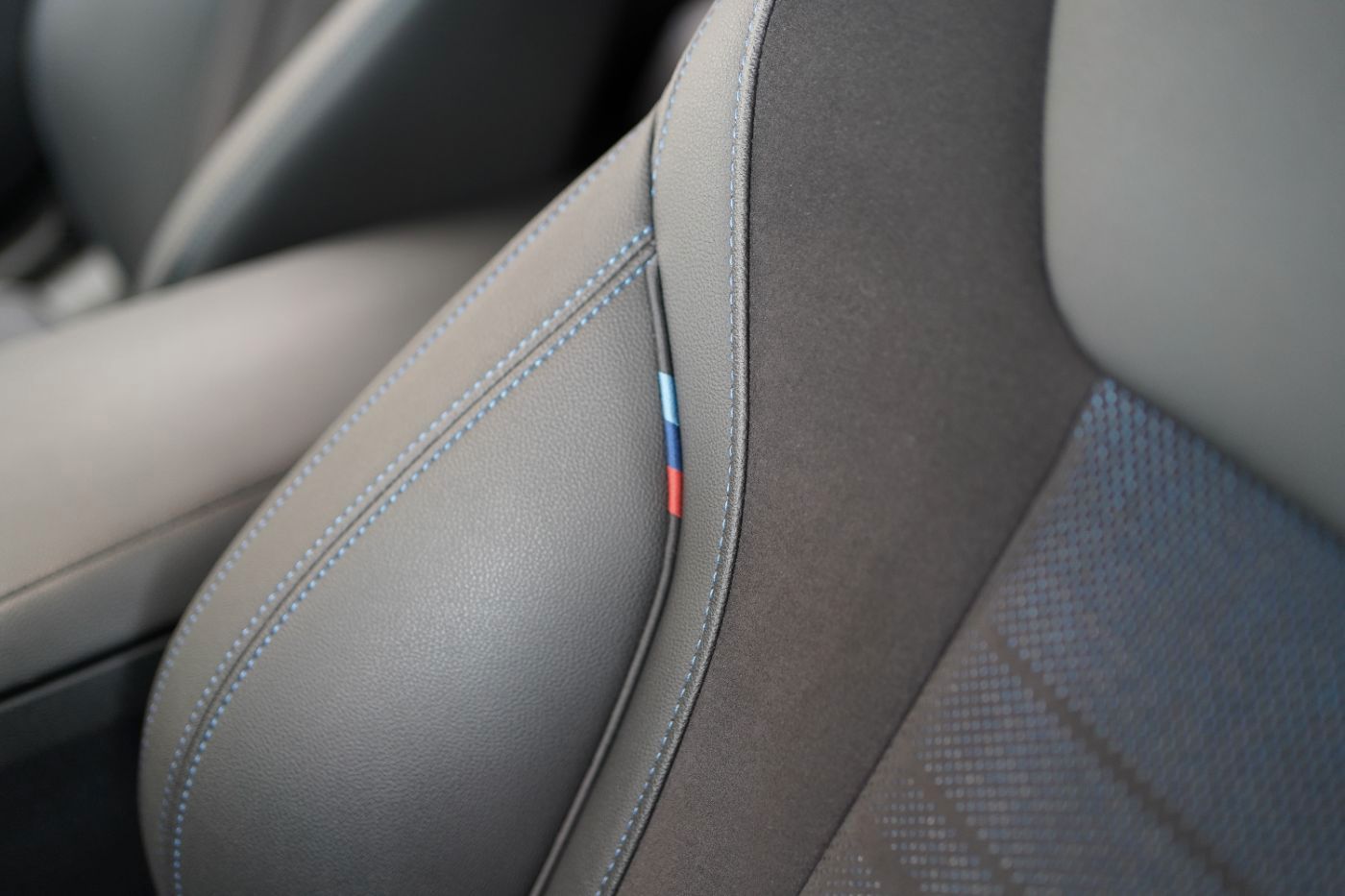 Fahrzeugabbildung BMW 320iA M Sport +Parking Assistant+Driving Assista