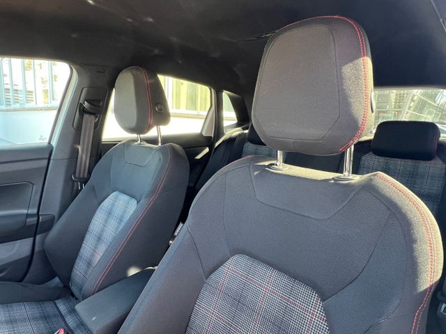 Polo GTI 2.0TSI DSG - NAV*IQ.DRIVE*BEATS*1HD!!!