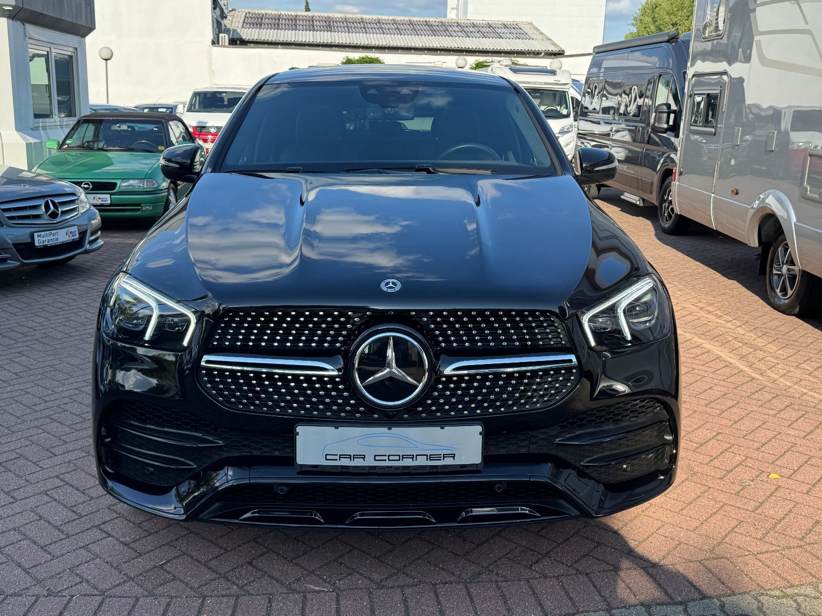 Fahrzeugabbildung Mercedes-Benz GLE 400 d Coupe AMG LINE PANO AIRMATIC 21 ZOLL