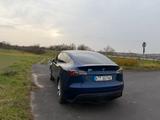 Tesla Model Y Hinterradantrieb RWD RWD - Tesla Model Y SUV