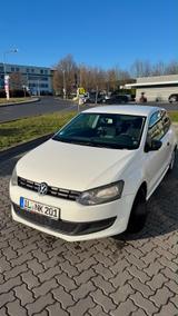 Volkswagen VW Polo 1.2 60PS TÜV NEU 06/28 4 neu Reifen