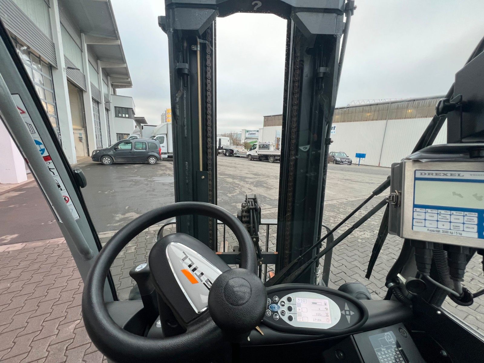 Fahrzeugabbildung Still RX70-35 / Triplex: 4.80m / nur 325h / SS / Waage