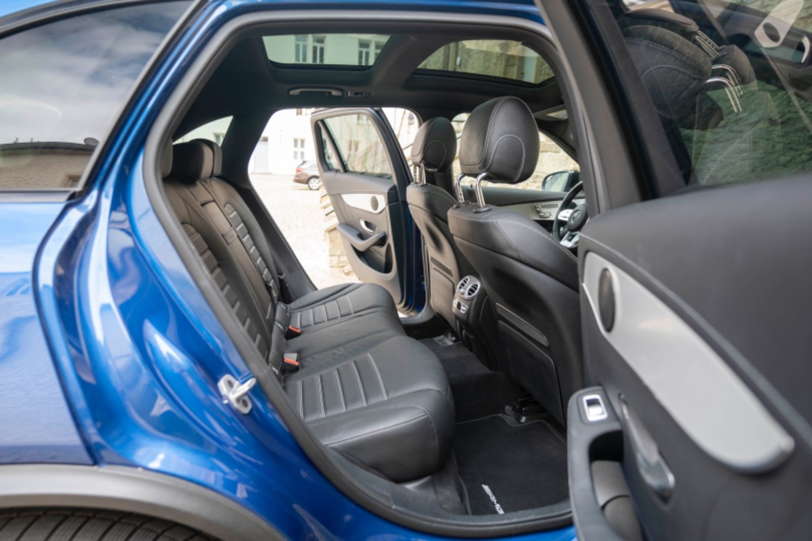 Fahrzeugabbildung Mercedes-Benz GLC 43 4MATIC AMG Head Up ACC 360 Pano Led Navi