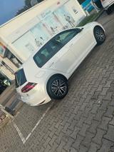 Volkswagen Golf 7  .volkswagen 1.6 - Volkswagen Golf mit Diesel-Antrieb: Kleinwagen, Schaltgetriebe
