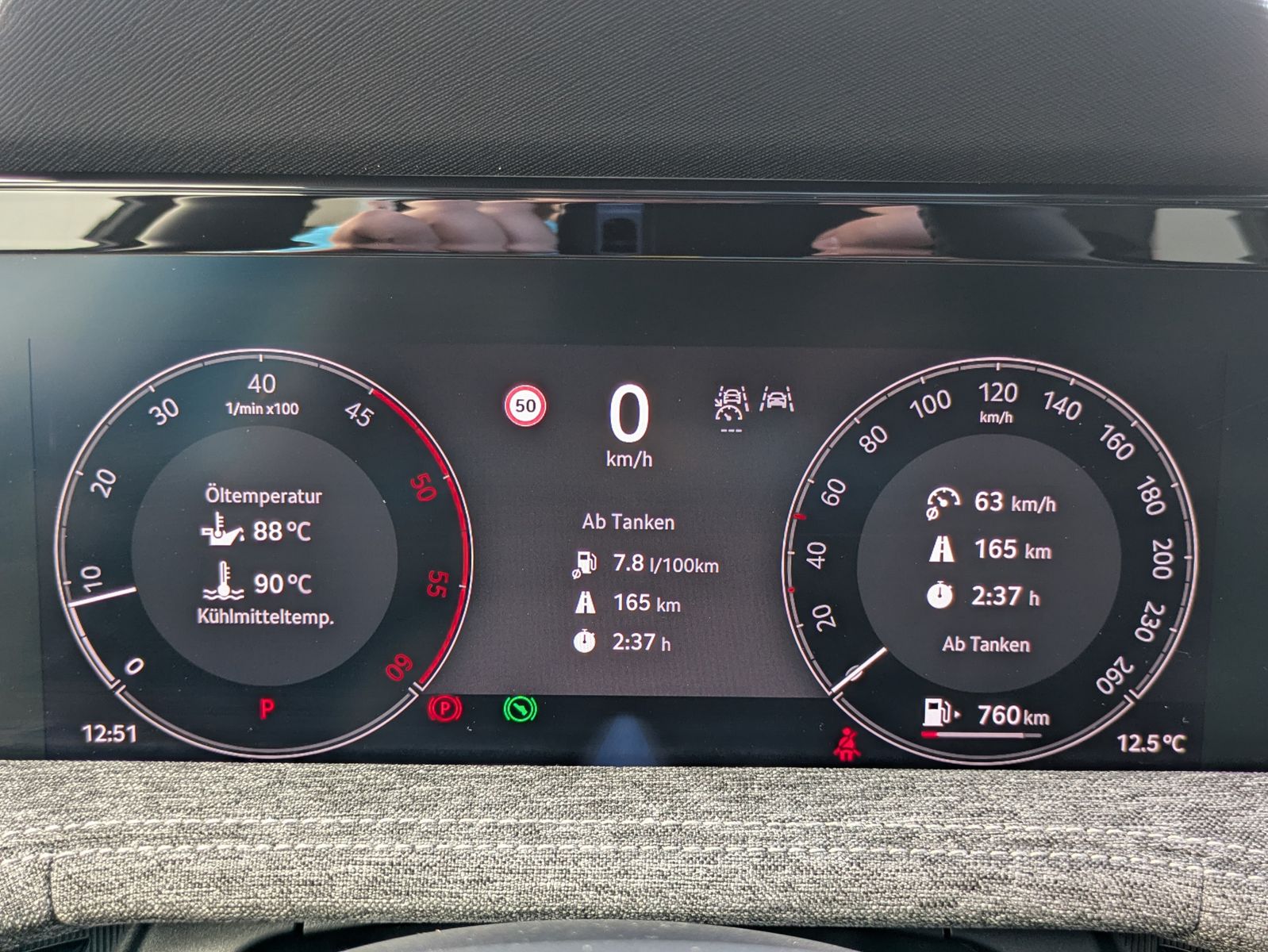 Fahrzeugabbildung SKODA Superb 2.0 TDI 4x4 Selection MATRIX*AHK*PANO*19"