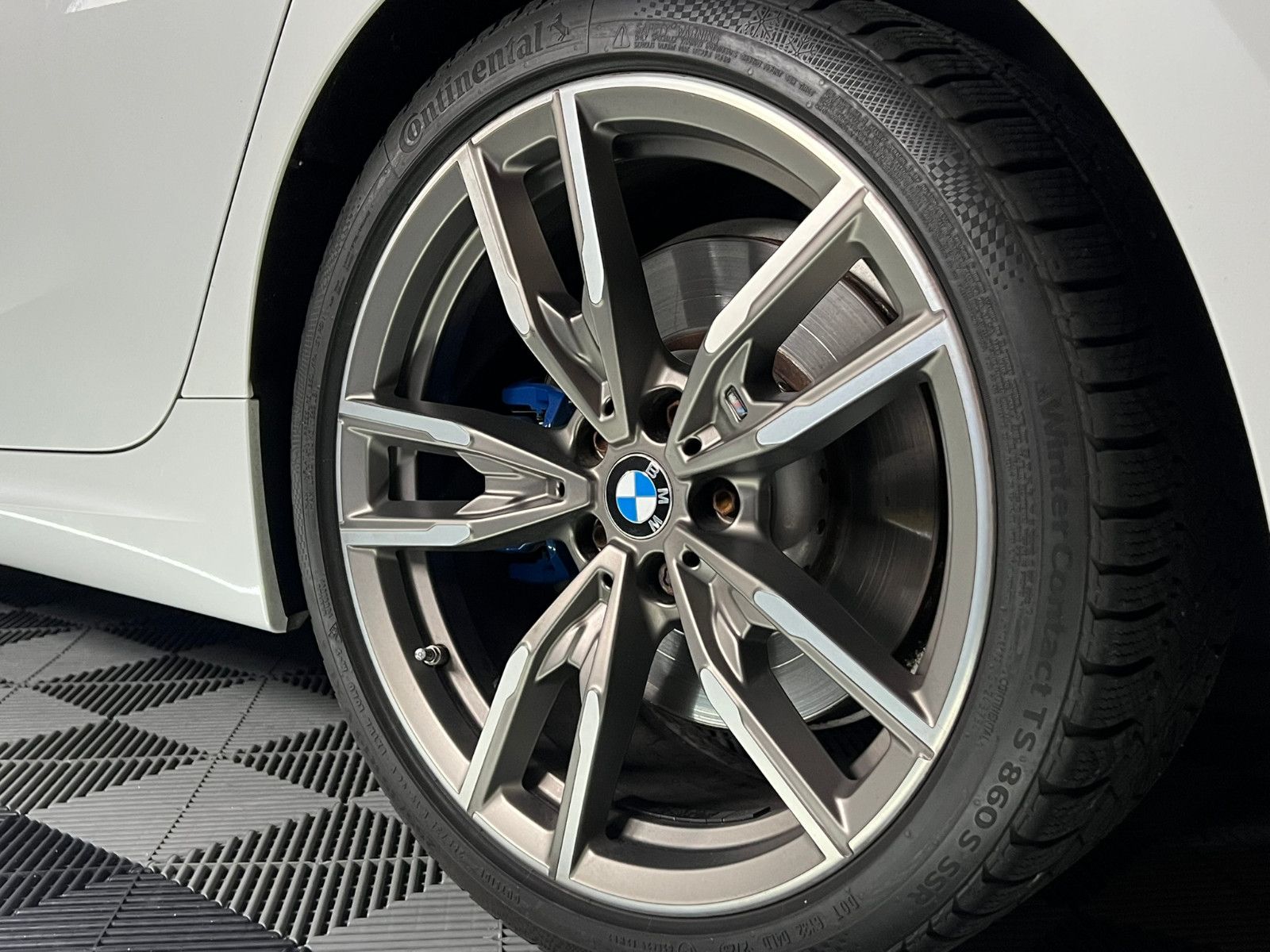 Fahrzeugabbildung BMW M340 i xDrive Lim./AMBI+/H&K/LASER/360*/DE FZG