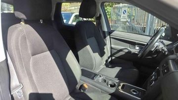 Land-Rover Discovery Sport - 11