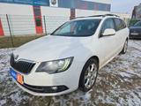 Skoda Superb 1.8 TSI Combi +BI-XENON+PANO+SITZHZ+AHK+ - Skoda Superb Gebrauchtwagen in Leipzig