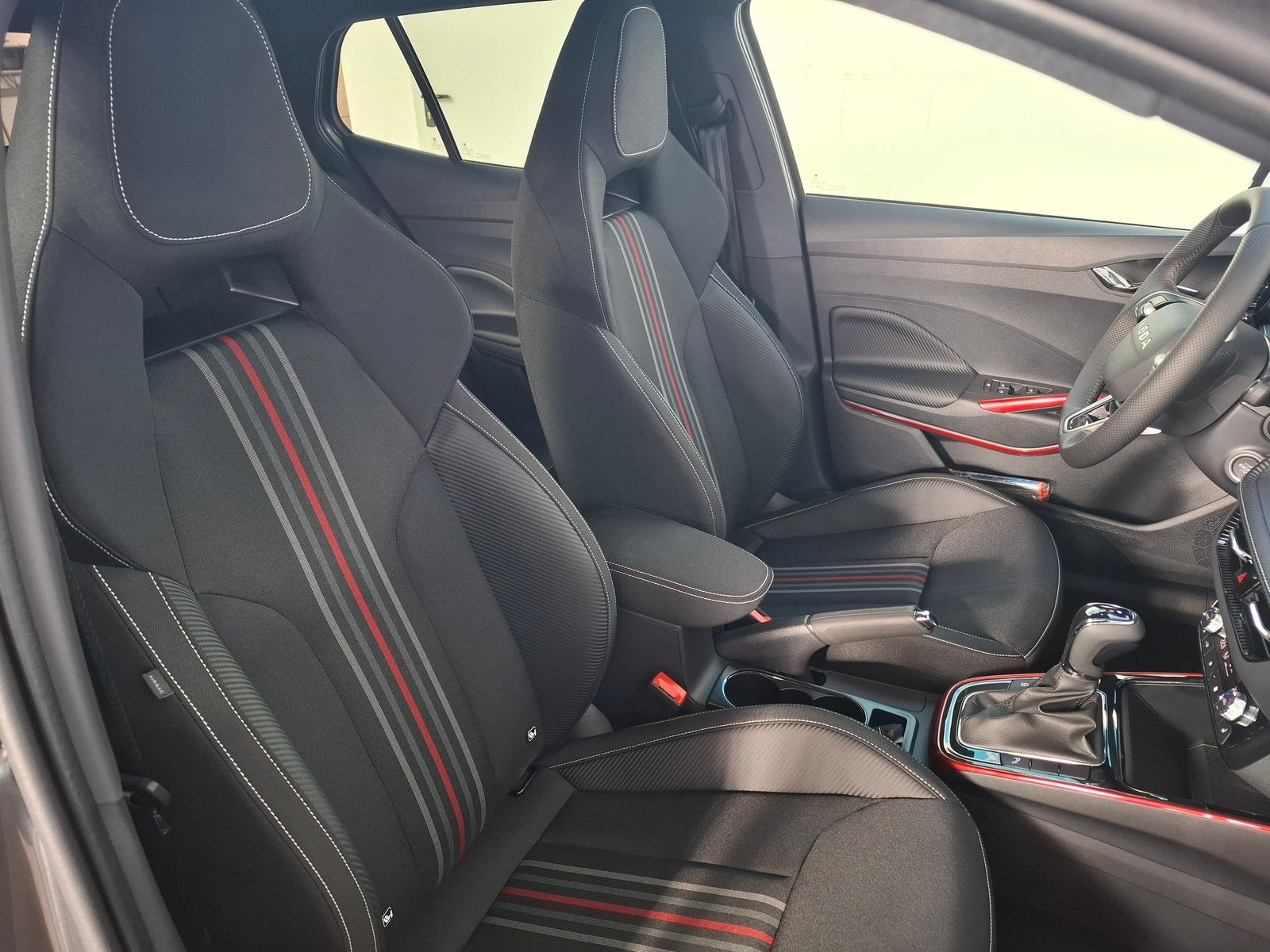 Fahrzeugabbildung SKODA Fabia Monte Carlo 1.0 TSI DSG +LED +Lane  Assist