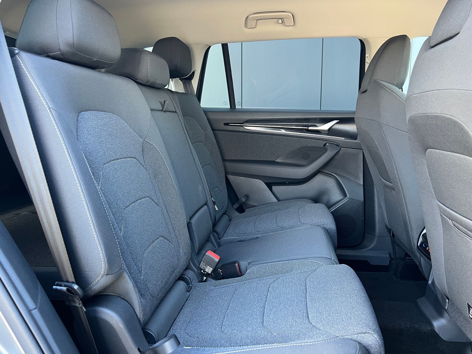 Fahrzeugabbildung SKODA Kodiaq Selection 2.0 TDI DSG 4x4 *AHK, 7-Sitzer,