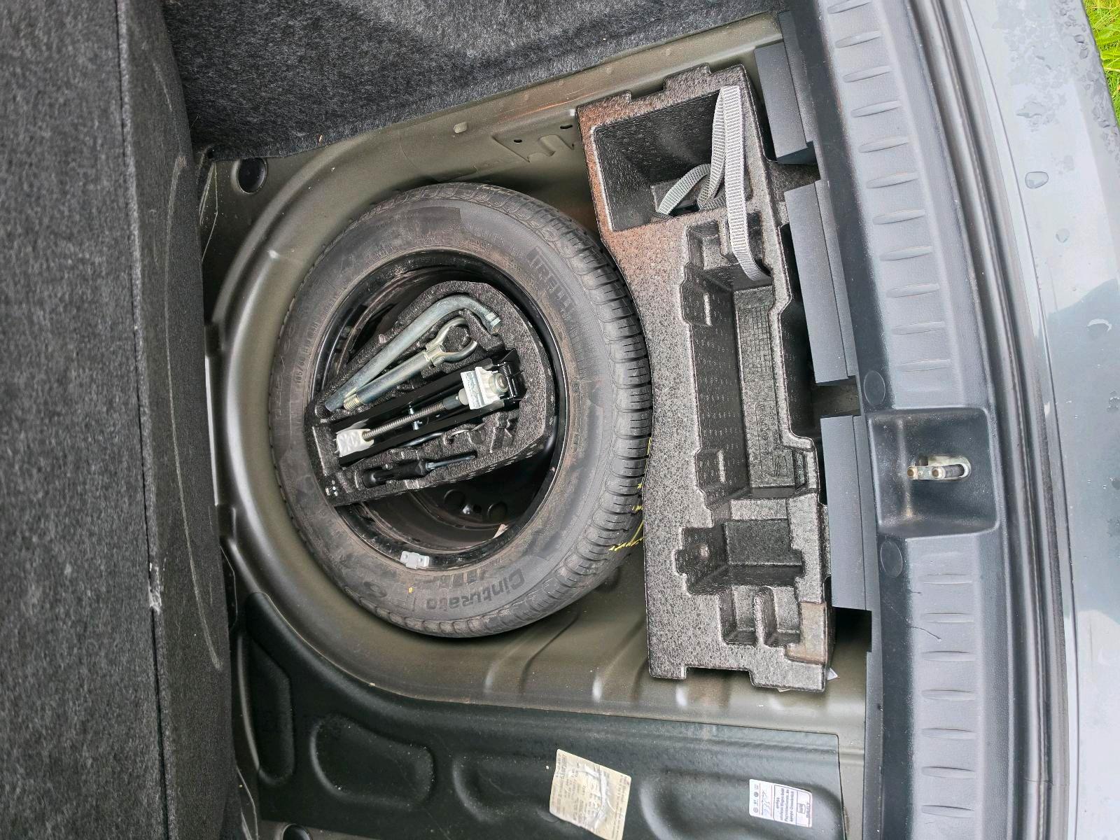 Seat Ibiza 2011 — photo 13