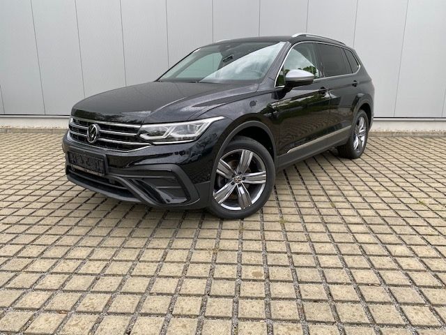 Tiguan Allspace 1.5 TSI DSG VOLL AHK/PANORAMA/19
