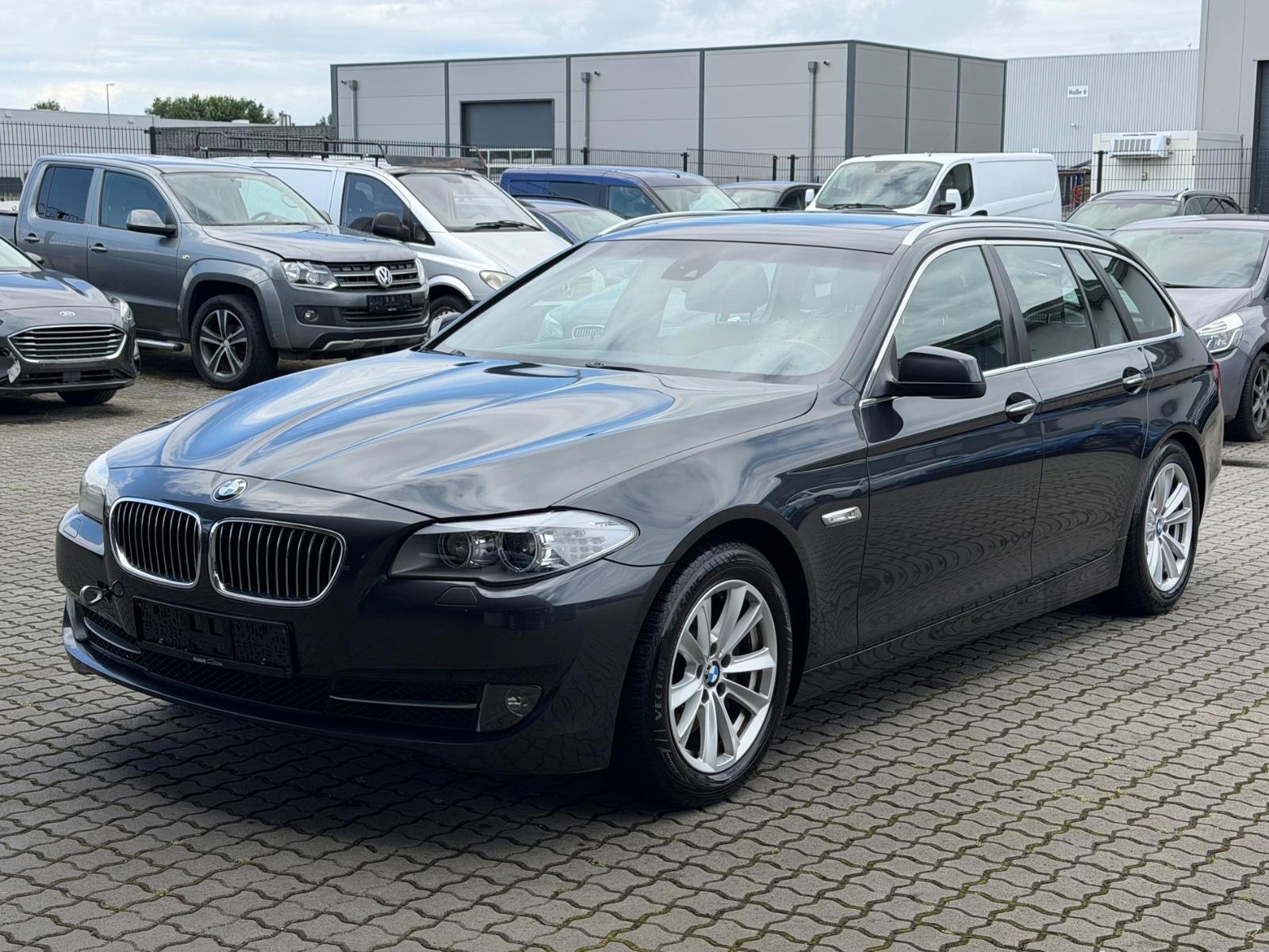 BMW 530d Touring Xenon Pano Leder SHZ Memory