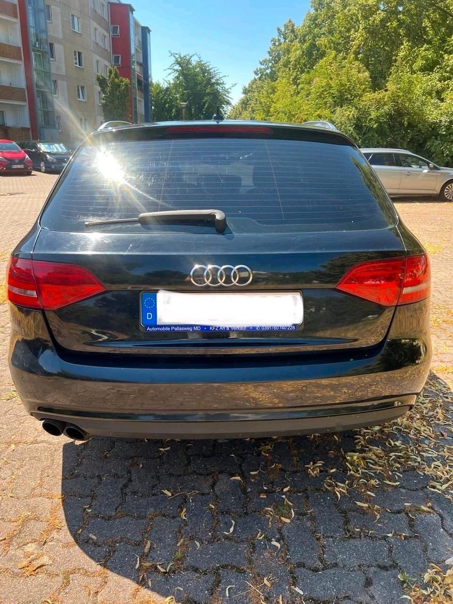 Audi A4 2012 — photo 5