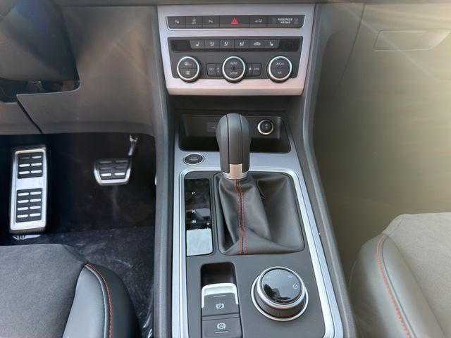 Ateca FR 2.0TDI KAMERA NAVI AHK ACC FACEL. LED