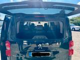 Peugeot Traveller 180  EAT8 Business L2 Voll, Standh. - gebrauchte Peugeot Traveller aus dem Jahr 2019