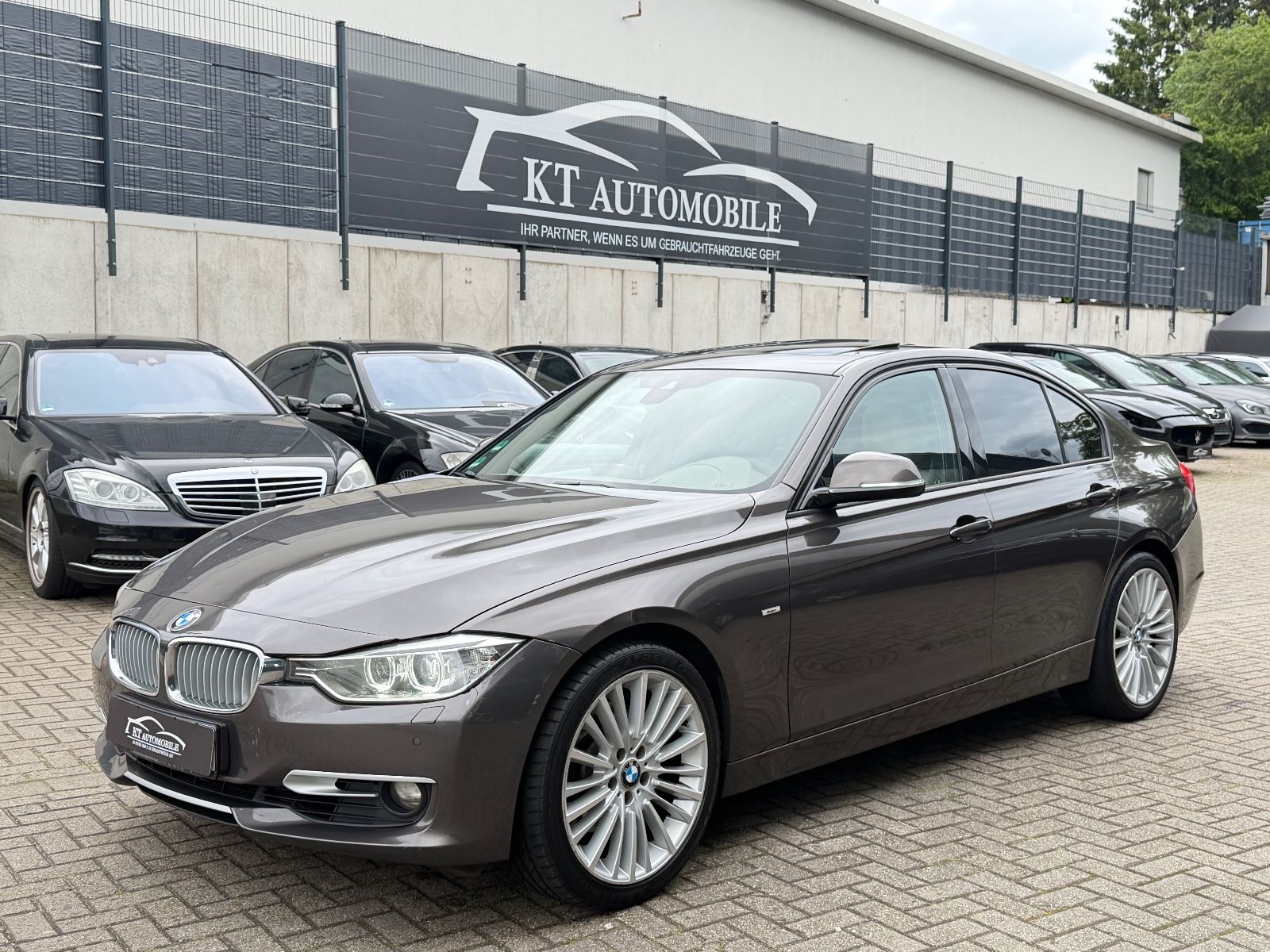 BMW 330 - 1