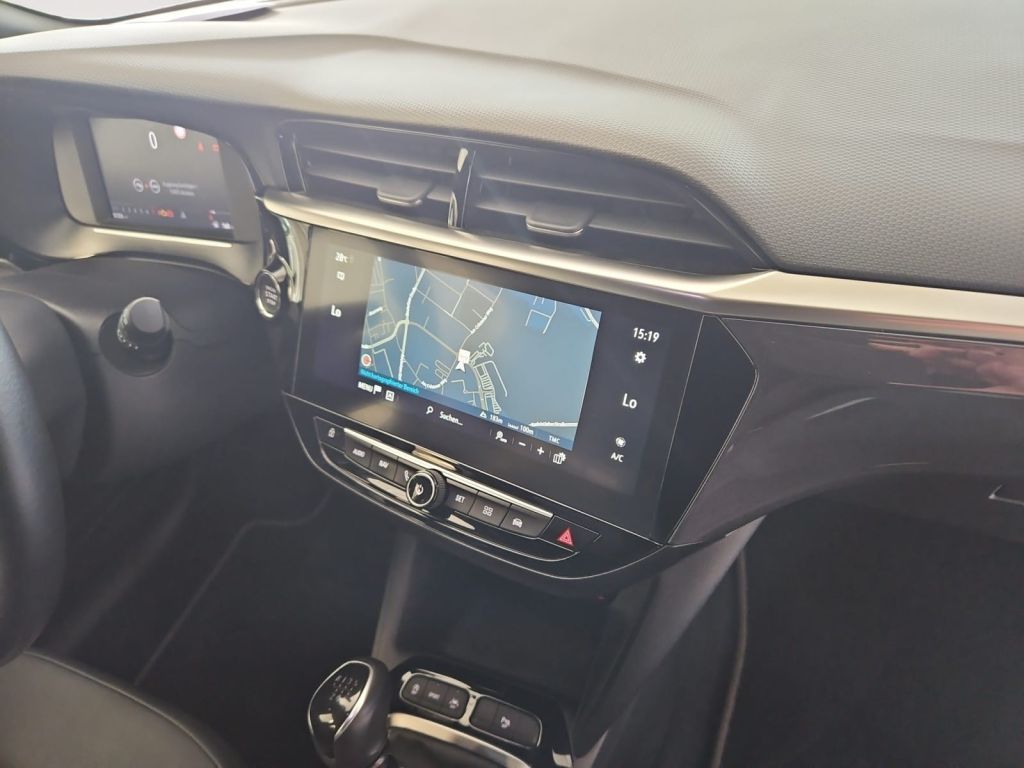 Fahrzeugabbildung Opel 1.2 Turbo Ultimate, Alcantara, Navi, Matrix